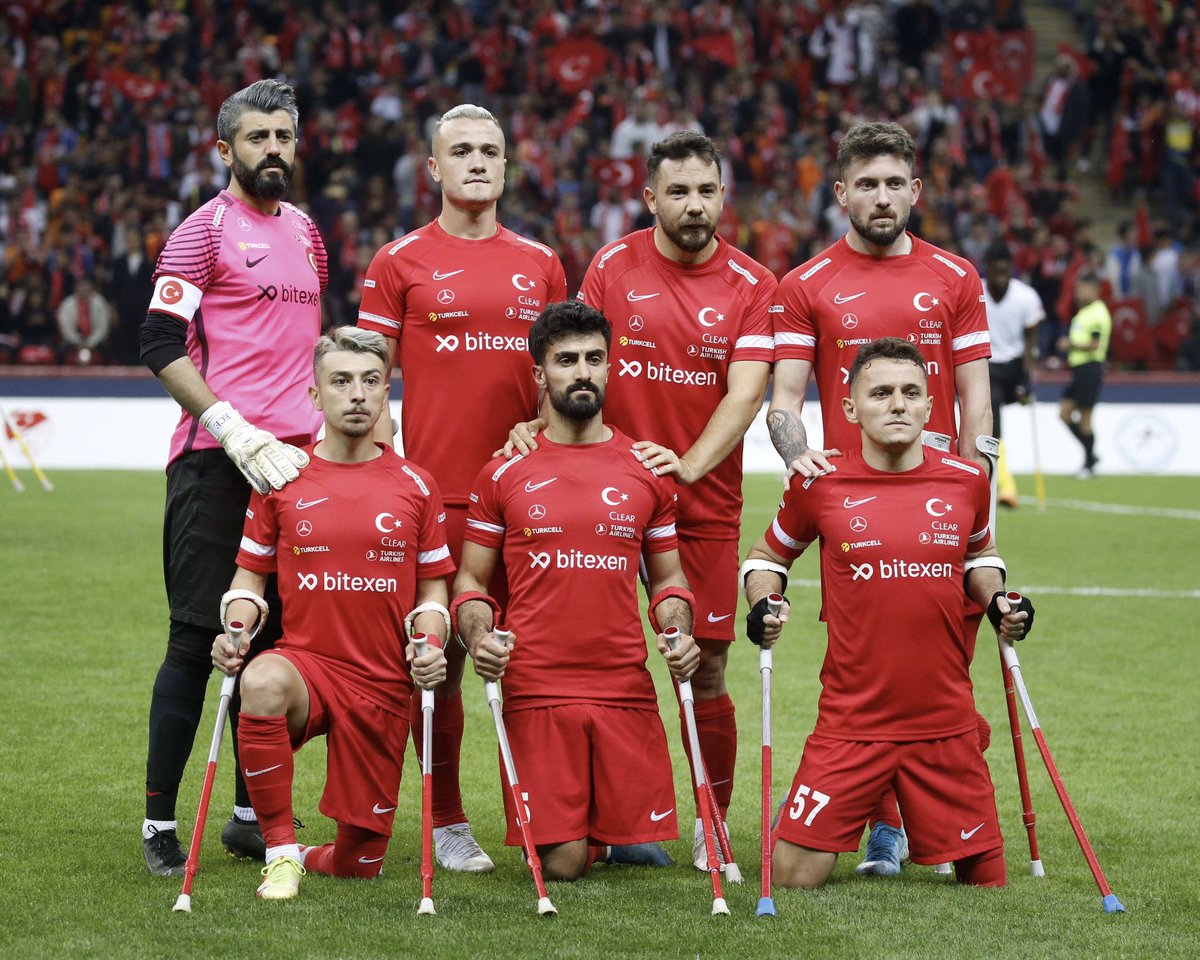 Antalyaspor's tweet photo. ❤️🤍 GURURUMUZSUNUZ!

🇹🇷 WAFF Ampute Dünya Kupası finalinde Angola’yı 4-1 yenerek tarihinde ilk kez “Dünya Şampiyonu” olan Ampute Milli Takımımızı yürekten tebrik ederiz.

#BizimÇocuklar https://t.co/Eo4aJtKbJc