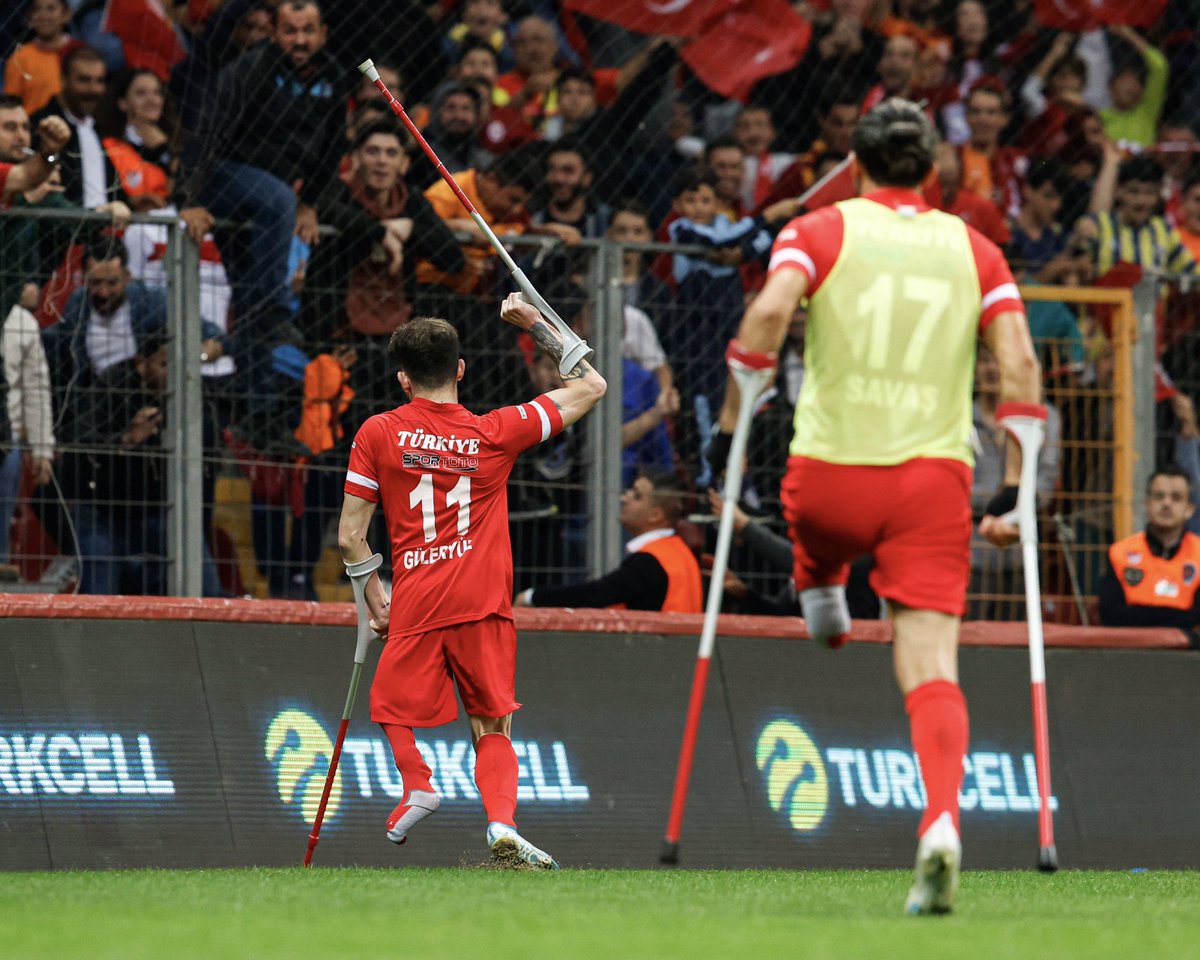 Antalyaspor's tweet photo. ❤️🤍 GURURUMUZSUNUZ!

🇹🇷 WAFF Ampute Dünya Kupası finalinde Angola’yı 4-1 yenerek tarihinde ilk kez “Dünya Şampiyonu” olan Ampute Milli Takımımızı yürekten tebrik ederiz.

#BizimÇocuklar https://t.co/Eo4aJtKbJc