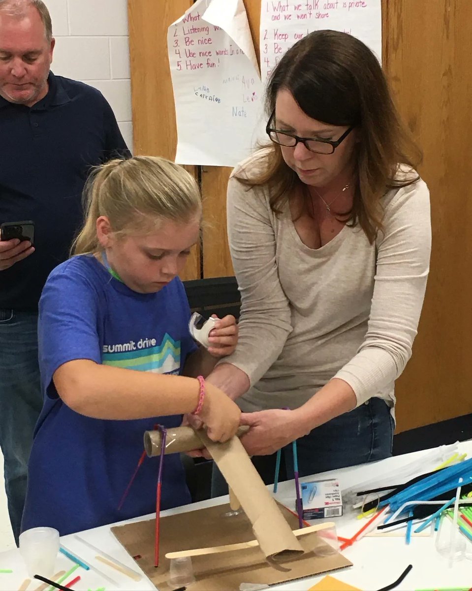 SummitDriveES's tweet photo. Summit Drive hosted Family Design Night. Families learned how to use the design thinking process, heard empathy interviews from students, and designed a prototype for new playground equipment. Students shared their prototypes with everyone at the end of the evening. #summitdriven https://t.co/ao7UyRA5rf