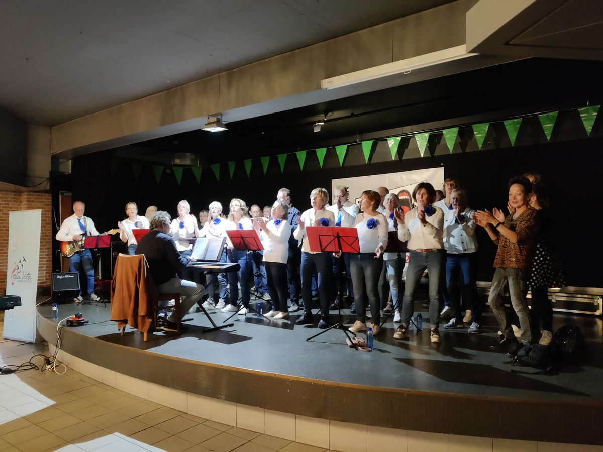 Rooi Vol Koren een groot succes.