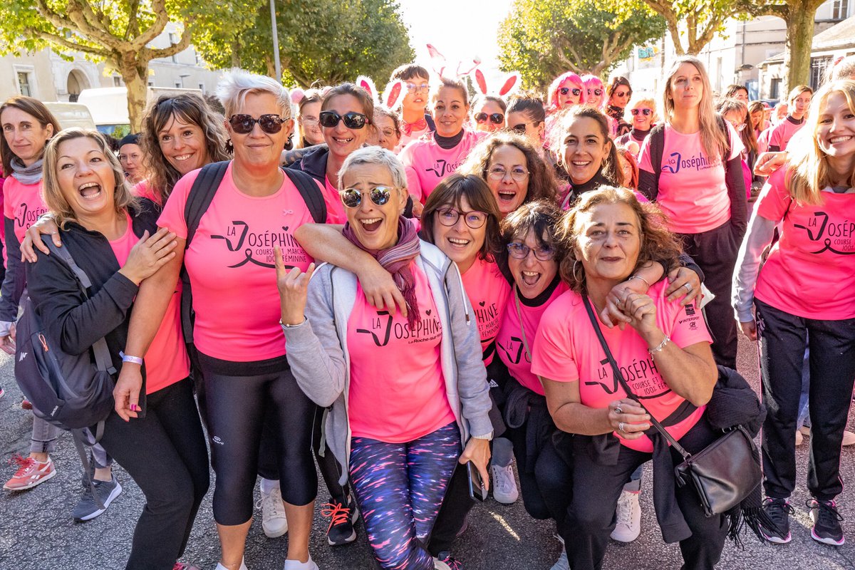 larochesuryonfr's tweet photo. 😍 @larochesuryonfr a vécu aujourd’hui un #événement comme elle les aime. La 8è édition de #LaJoséphine s’est déroulée dans la #joie et la #ferveur de se retrouver. 11 000 #femmes ont foulé la ville, comme autant de points d’#espoir contre le #cancer.
#larochesuryon #lrsy #vendée https://t.co/KlJwJ5KVwU