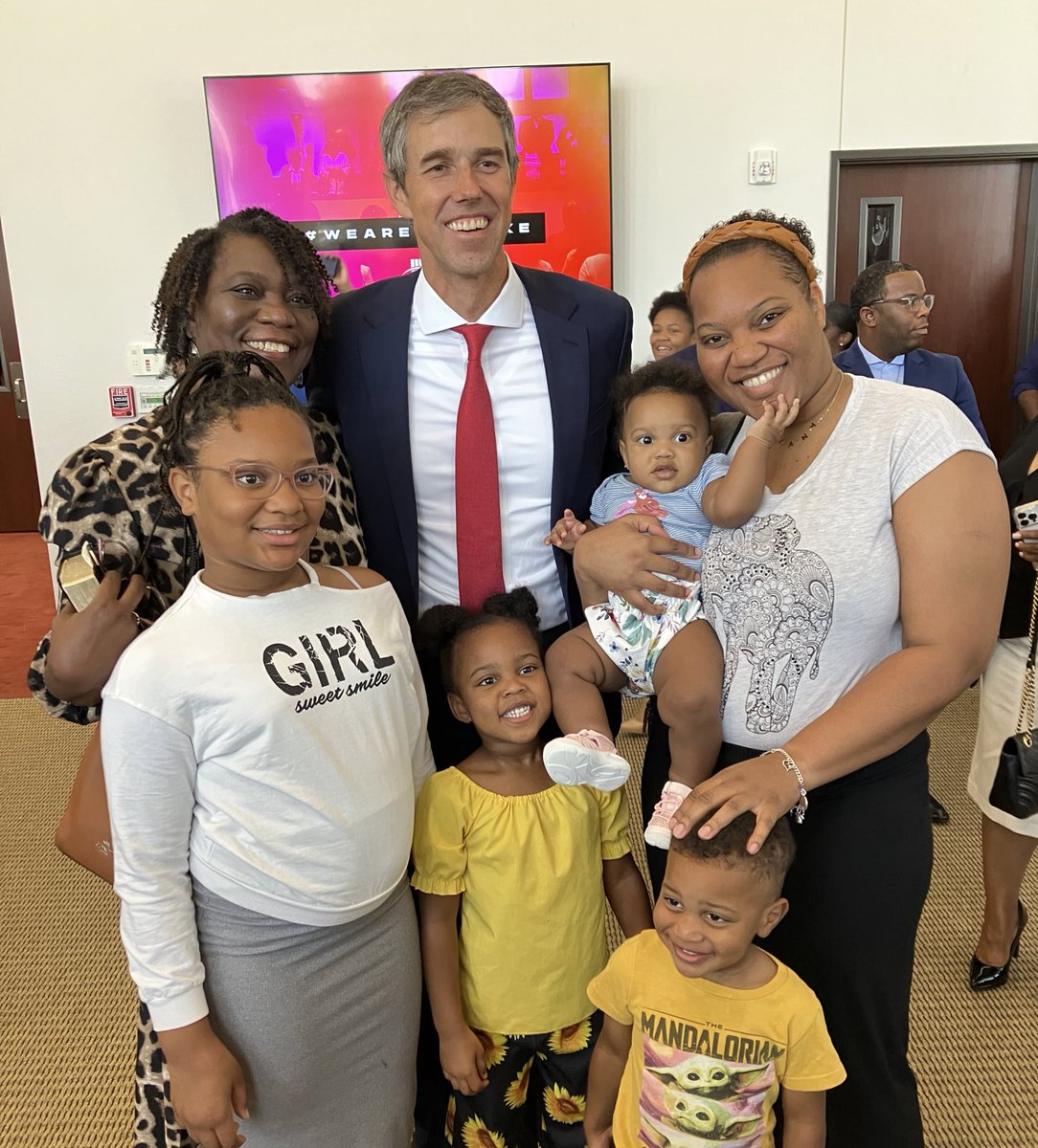 Beto O'Rourke tweet media