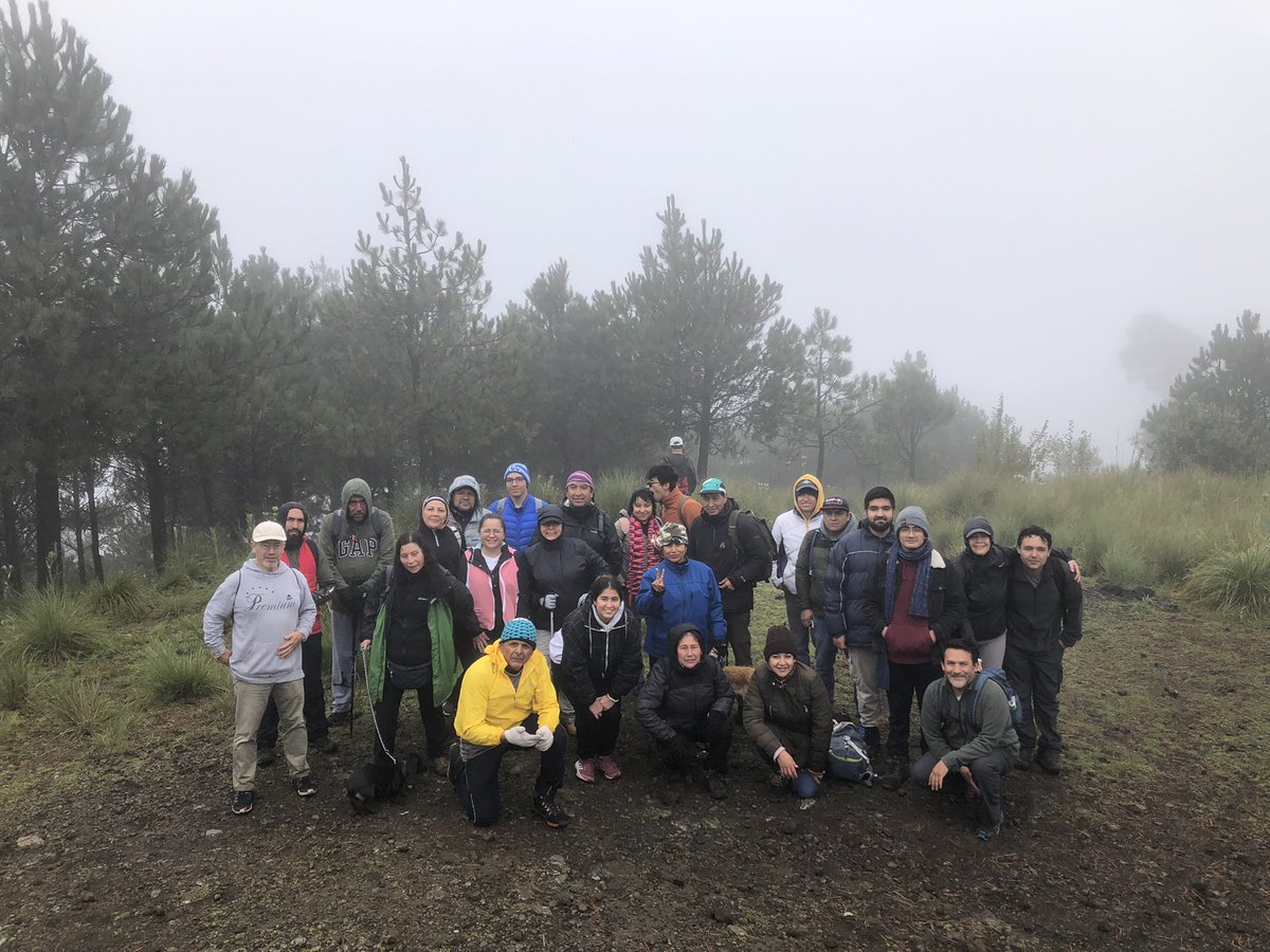 chavez_j28's tweet photo. @MonteSurClub Ayer una agradable caminata con los Castores de Montesur al cerro Cuahutzin en Milpa Alta. Gracias por hacer esta caminata segura y fraterna! https://t.co/QiHIAbqrGU