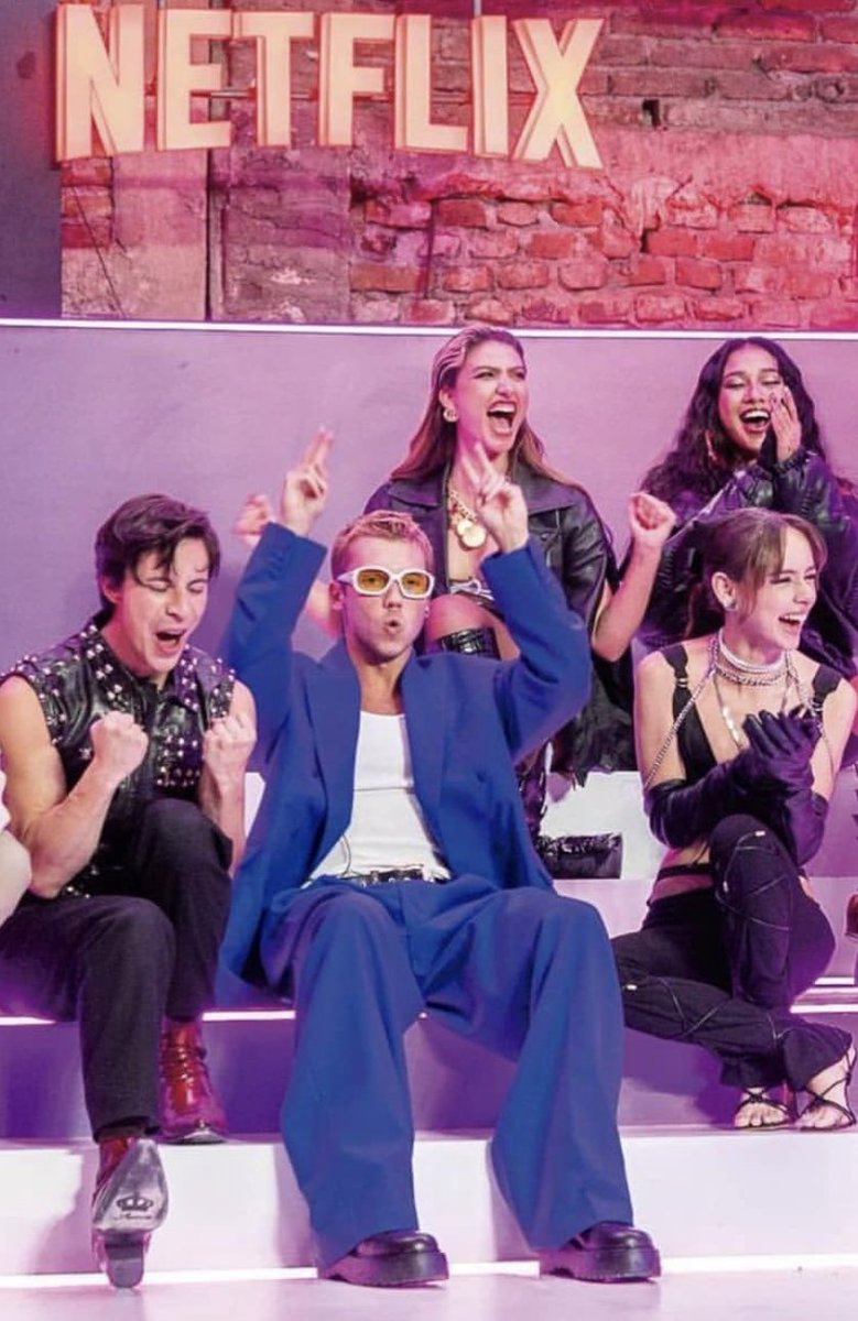rebelde_netflix's tweet photo. oh take me back to the start 😭😭 https://t.co/kAZeRnNygj