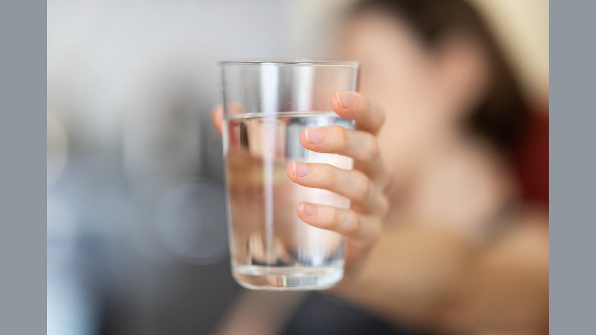 Your body us made up of approx. 70% water. Drinking enough is vital for maintaining good health. Your kidneys use water to flush out toxins from food, drink &amp; medicines. It can  prevent constipation, kidney stones, urinary tract infections and chronic kidney disease. 

#UKMAW2022