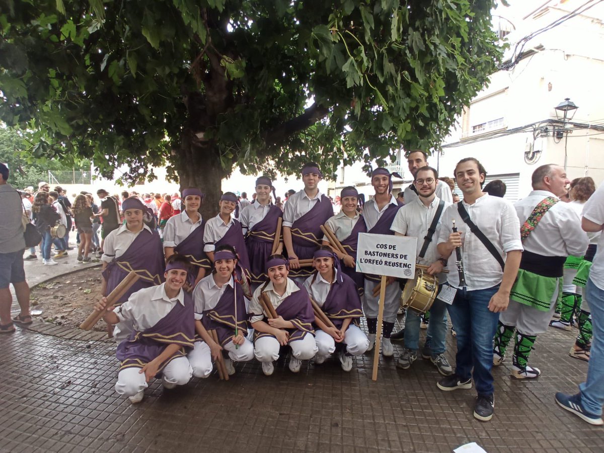 Orfeó Reusenc (@orfeoreusenc) on Twitter photo 🔸Ahir ho vam donar tot a la XLVII Trobada Nacional de Bastoners de Catalunya a l’Arboç 🤜🏻💥🤛🏻 🔸Ahir ho vam donar tot a la XLVII Trobada Nacional de Bastoners de Catalunya a l’Arboç 🤜🏻💥🤛🏻