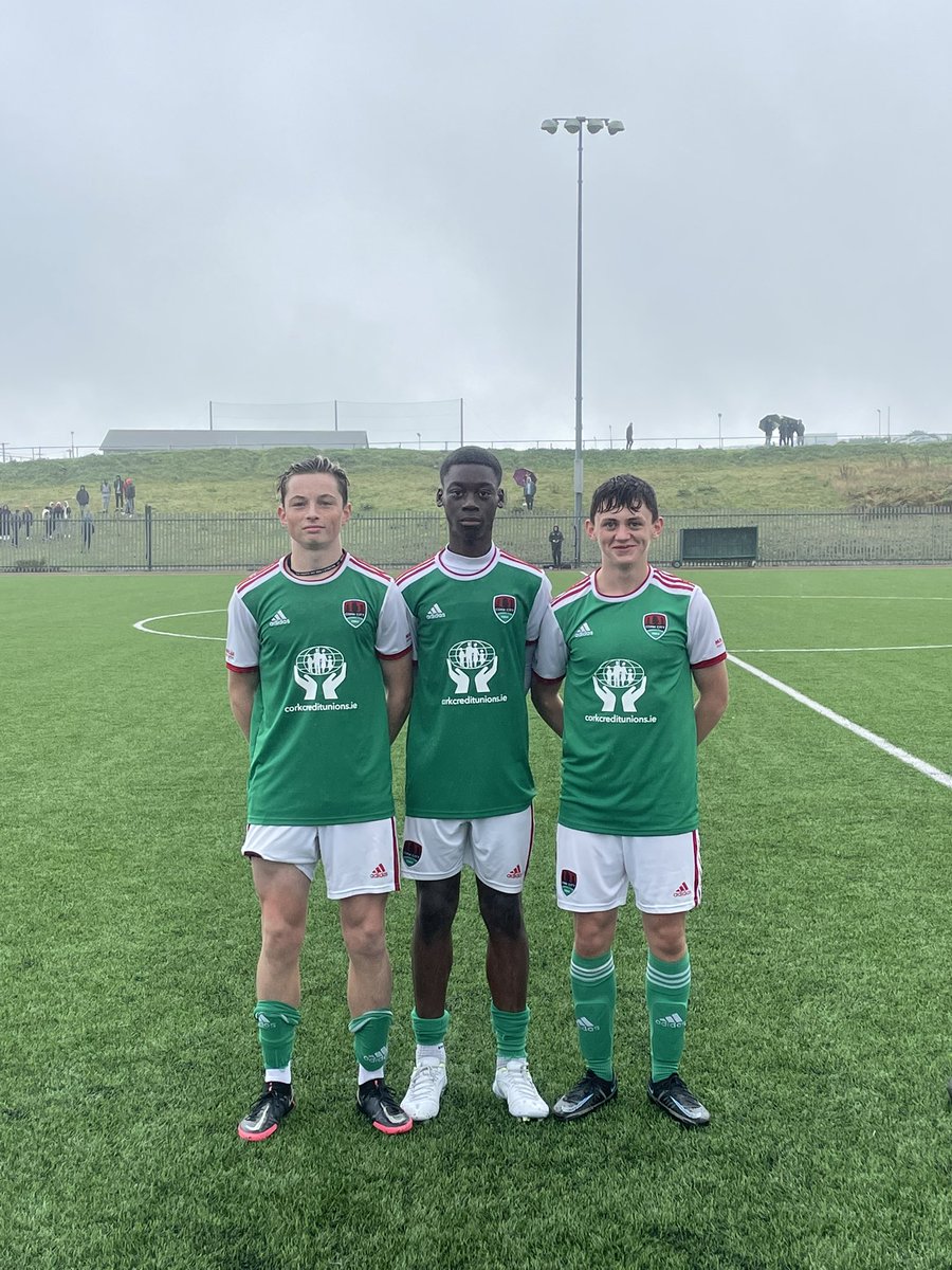 📸

Our Under 15 side pictured after their 4-2 victory over Bohemians earlier this afternoon ! 

Goals from Matthew Murray (2), Denzell Obenge and a fantastic header from Jamie Kelly secured the win ⚽️

Well done lads 💪🏼

#CCFCAcademy | <a href="/CorkCUs/">Cork Credit Unions</a>