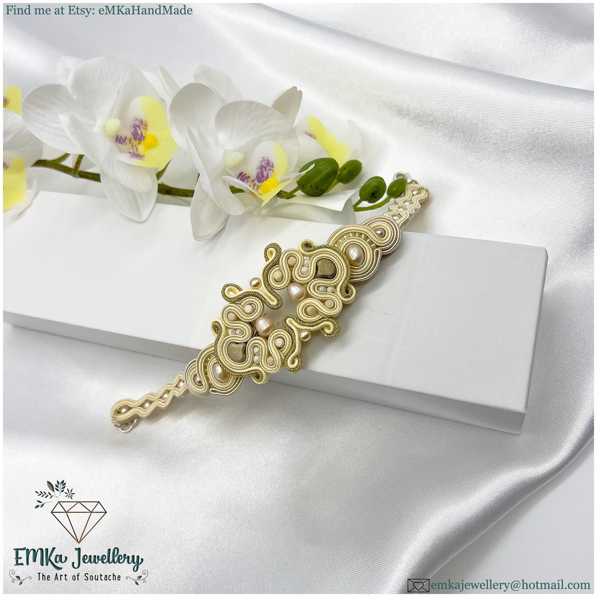 EMKaJewelleryUK's tweet photo. Evening All!
I'd like to present Ivette - soutache gossamer #bracelet with pearls and beads in gold, ivory and cream colours, for #wedding or occasion creations.
Order https://t.co/lZsvnQFcbT
#Weddingdaychat #HandmadeHour #CraftBizParty #brumhour #forbride #shopindie #handmade https://t.co/s4TLGFAqU8