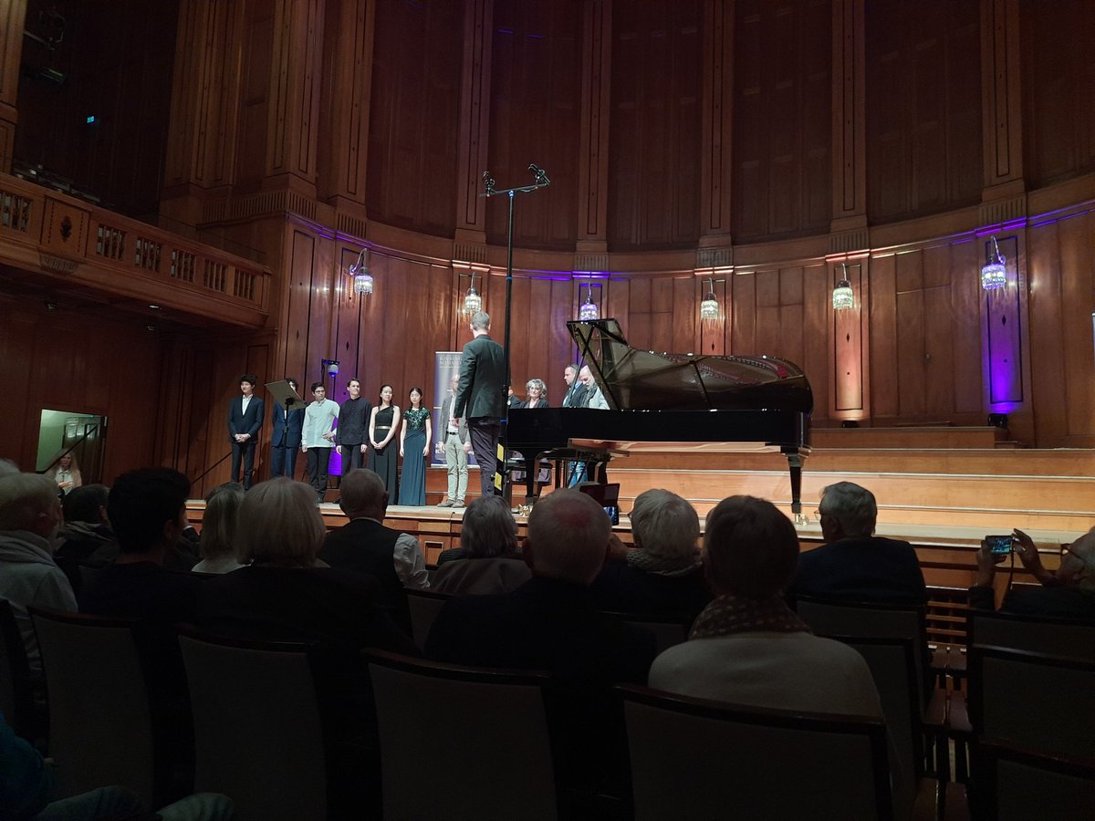 Soeben verkündet: Roman Borisov gewinnt den 20. 
Kissinger Klavierolymp 
#Franken #klavier #piano #pianolove #bayern #Musik #musikliebe <a href="/BadKissingen/">Bad Kissingen</a>