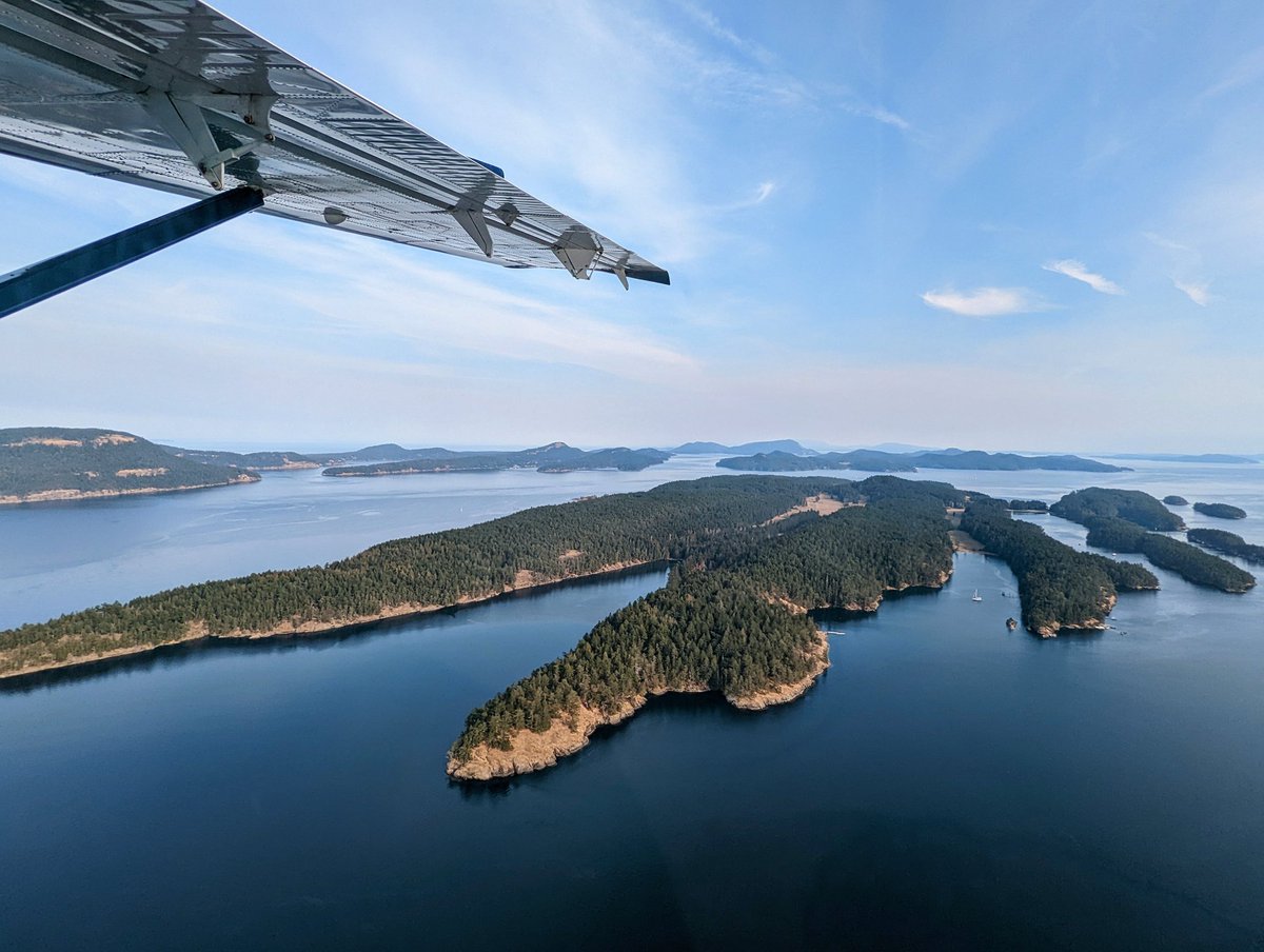 tnkgrl's tweet photo. Took the always dapper @deathandfood on the "#mailrun" (Vancouver, Salt Spring island, Vancouver island & back) in a #seaplane / #flyboat for their birthday... Good times! #Pixel6Pro https://t.co/SPSZowMx3d