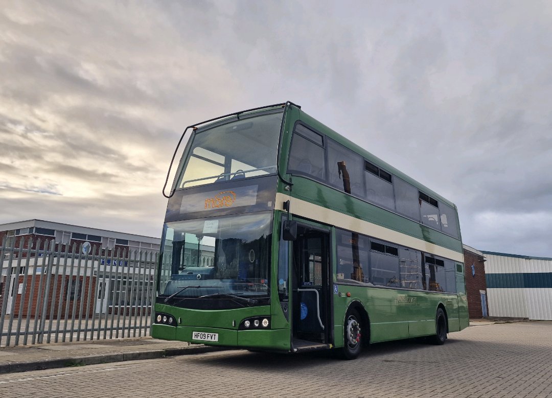 ExcelsiorCoach's tweet photo. Thank you to our @TheGoAheadGroup #cousins at @Morebusco who have helped @ExcelsiorCoach complete shuttles for the #USNavy.  Here are some pics taken by @andrewsumnall 📸📷📸 thank you to all who have been involved 💪 #GSCTeam #effortlesscoachhire https://t.co/kuhiU8IpIa