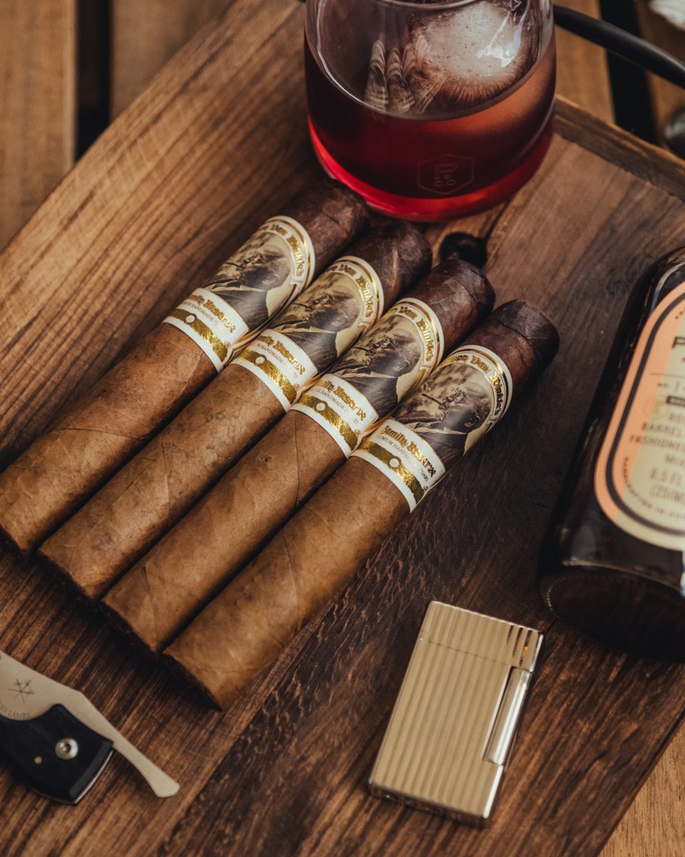 drewestatecigar's tweet photo. Some of the best things in this life start in a barrel #PappyMonth https://t.co/WuWQu4qZF3