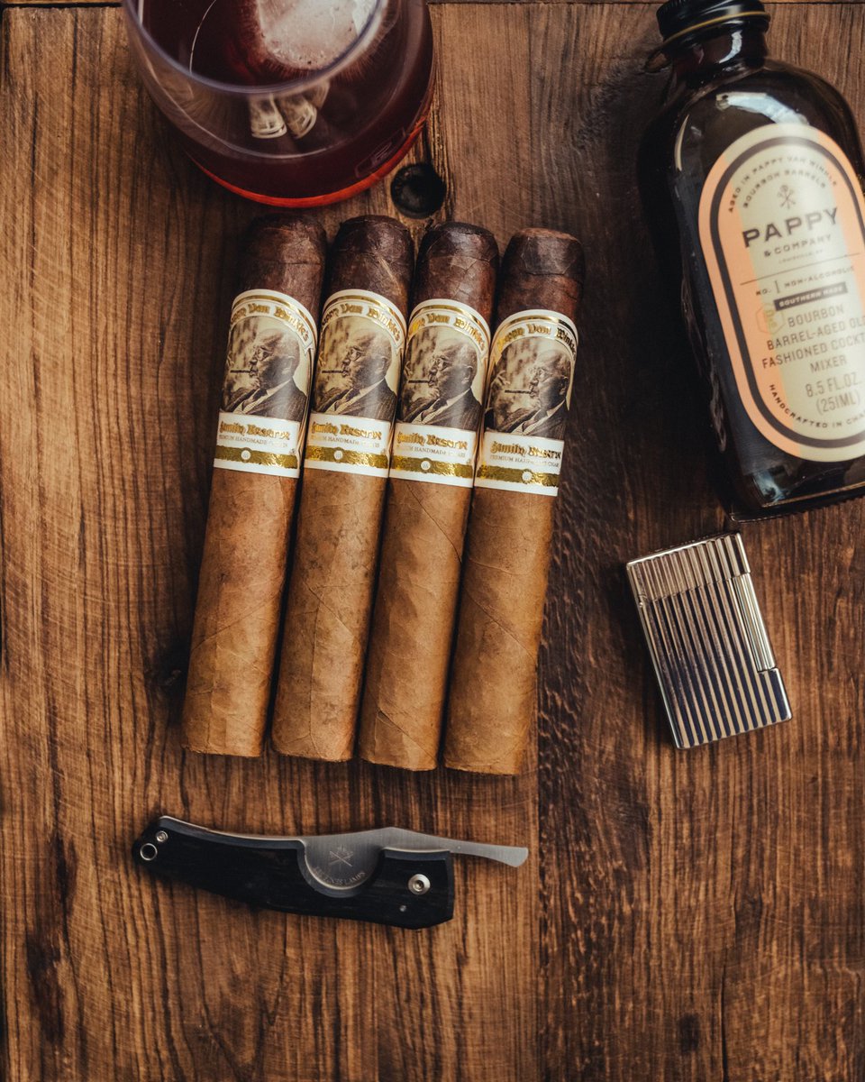 drewestatecigar's tweet photo. Some of the best things in this life start in a barrel #PappyMonth https://t.co/WuWQu4qZF3