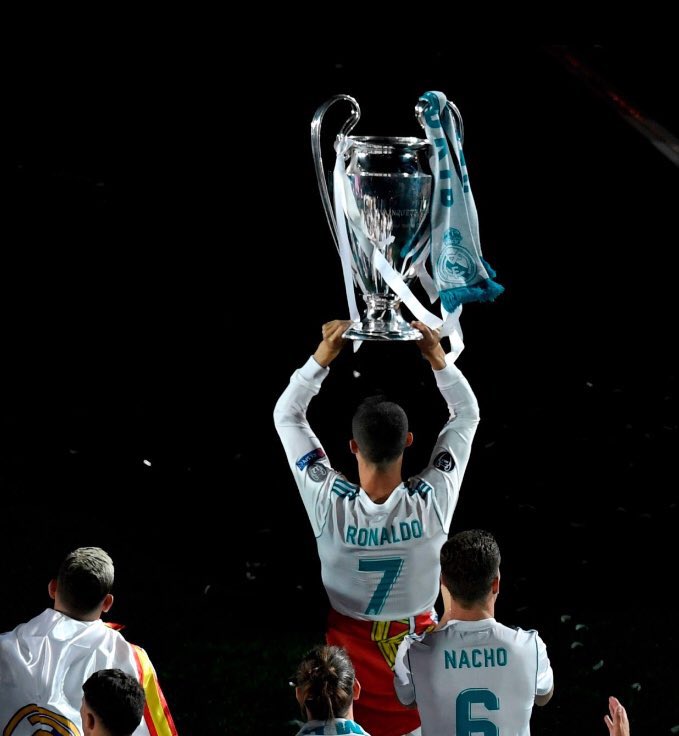 RM4Arab's tweet photo. أقلام الكاتبين تجف، ولكن حبر الأسطورة التاريخية كريستيانو رونالدو لا يتوقف عن تدوين التاريخ.

تهانينا للأسطورة التاريخية كريــسـتيانو رونـــالدو تسجيله للهدف رقم 700 في تاريخه مع الأندية 🤍🐐 https://t.co/jjajJIUIDC