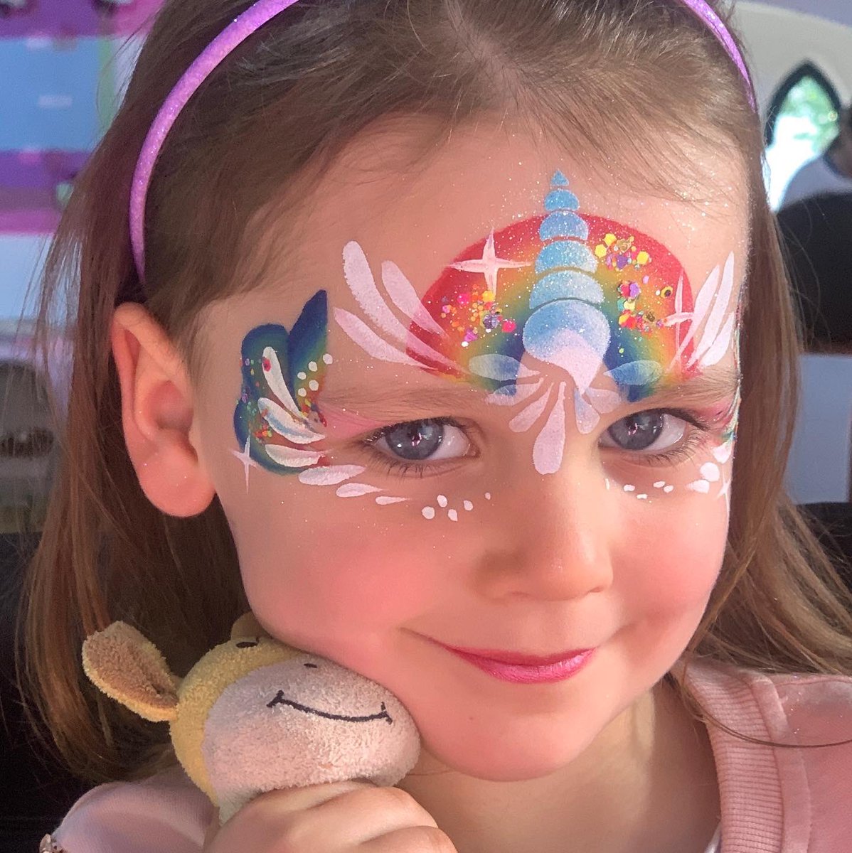 claresfacepaint's tweet photo. Unicorns R us …. Finally caved in and now agreeing to do unicorns without the groan and eye roll 😁 https://t.co/qXLTB6EyYt