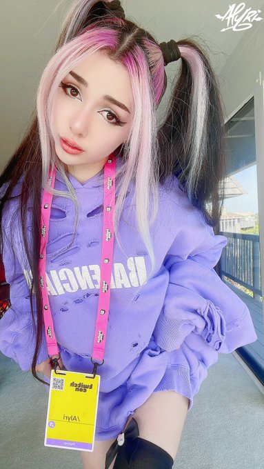 See u at Twitch con ? https://t.co/qJlNgGnPU3