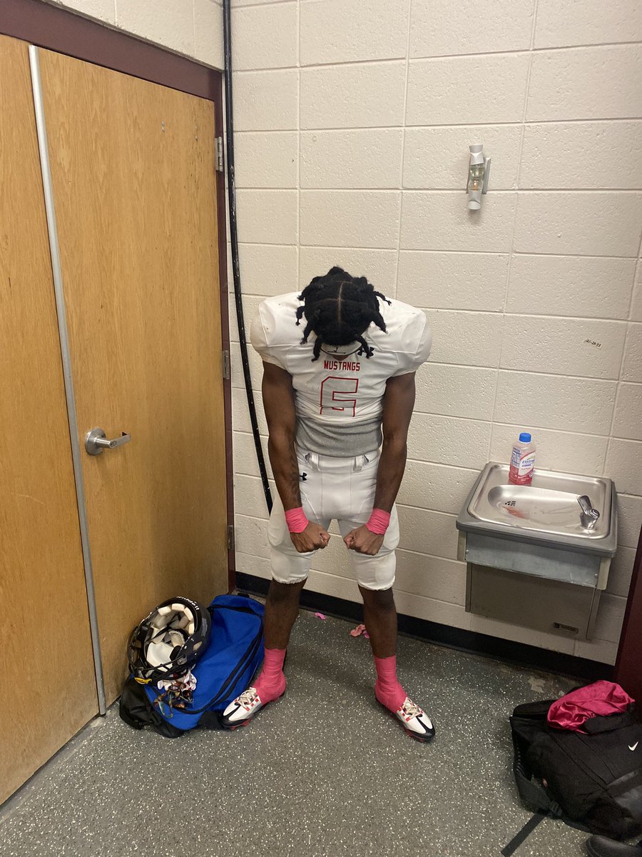 Andregriggs22's tweet photo. #6 gone STEP errrr time #JucoProduct https://t.co/s4WkGqrAcD