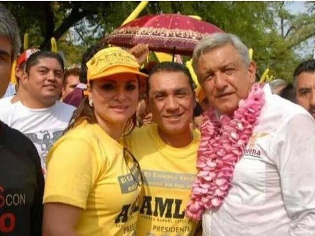 neoliberalwhitx's tweet photo. @catrina_nortena Y el también. https://t.co/y4w0HNGdDD