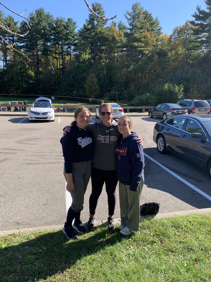 So happy to meet up with my future teammate and coach at the games today! Excited to see what the future brings! <a href="/ekwood48/">Emma Wood</a> @CoachMary_RIC <a href="/RIC_Softball/">RIC Softball</a>