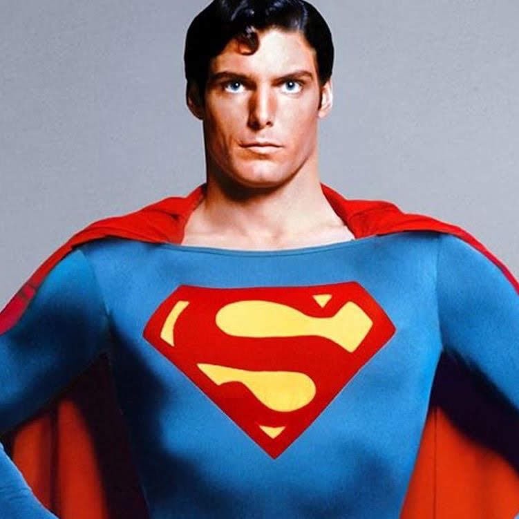 Arqui_Trooper's tweet photo. Feliz cumpleaños @BrandonJRouth 🙌

El primer #Superman que vi en cine.

Quien tiene la antorcha oficial de #ChristopherReeve 

A quien tuve el honor de conocer en una Comic Con Chile por el 2016.

Y si o si tiene que volver a ser ese Superman #KingdonCome 

#BrandonRouthSuperman https://t.co/F2kTbA8iEy
