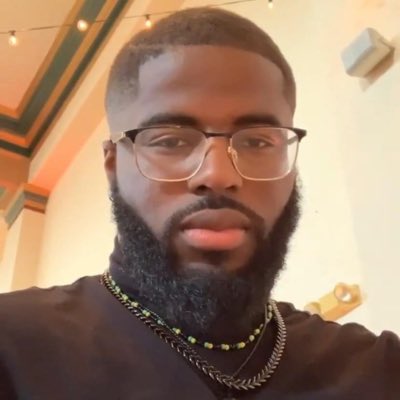 iamantchristman's tweet photo. #NewProfilePic https://t.co/WaZmXHNhKR