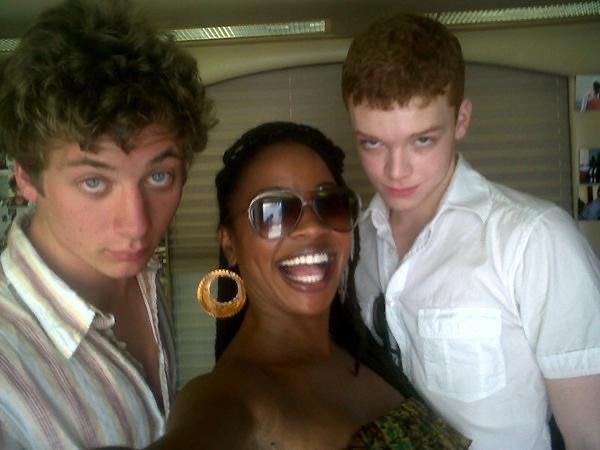 daily shameless (@dailyshamey) on Twitter photo 