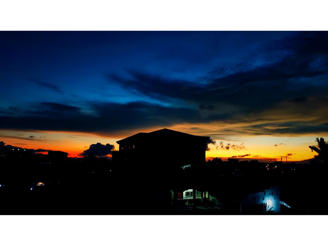 ETAMBA's tweet photo. #showmeyoursunset...
Cityscape edition 😎 https://t.co/xrn8G6RuX9