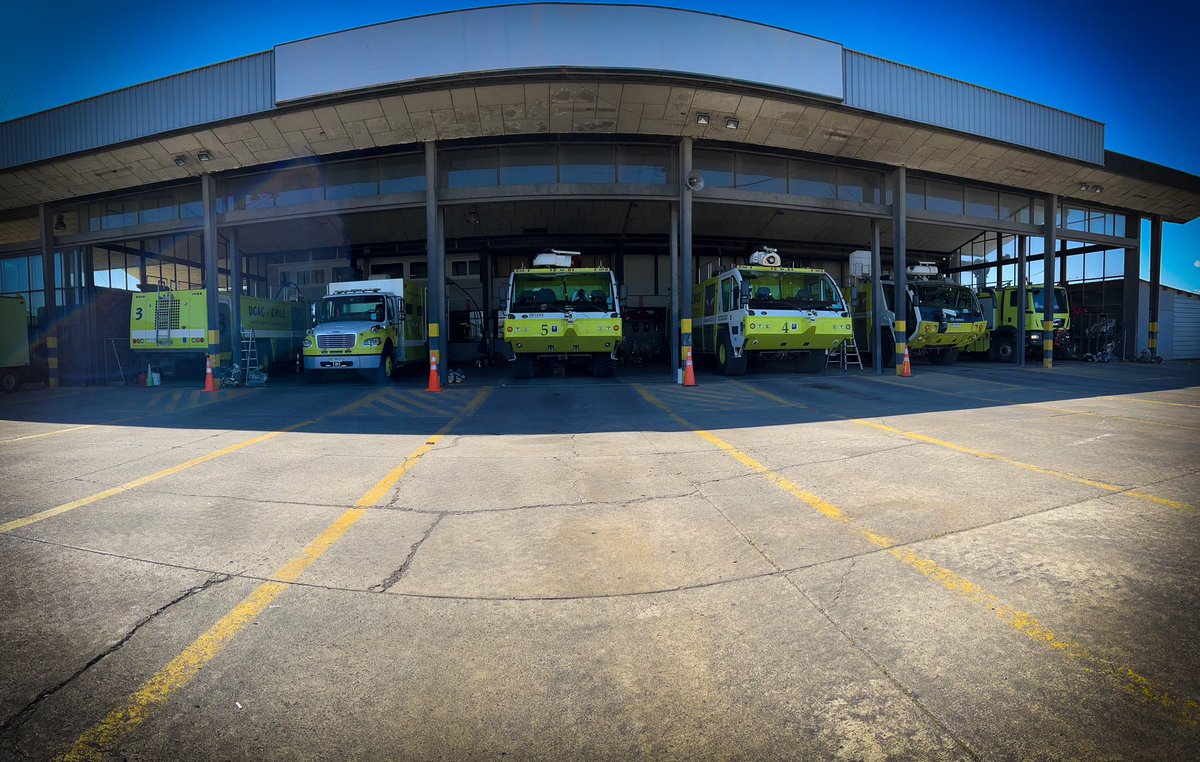 ssei_amb's tweet photo. Cuartel Principal SSEI, Aeropuerto Arturo Merino Benítez

#Bomberos de aeropuerto #SSEI #ARFF #RFF #CREI #SSLIA https://t.co/xUAewnk0If