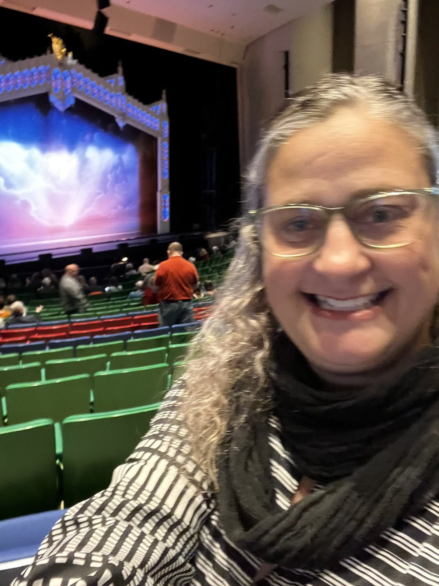 MsLLyman_IFAHS's tweet photo. Book of Mormon DesMoines Civic Center https://t.co/FQbrRvyT8k