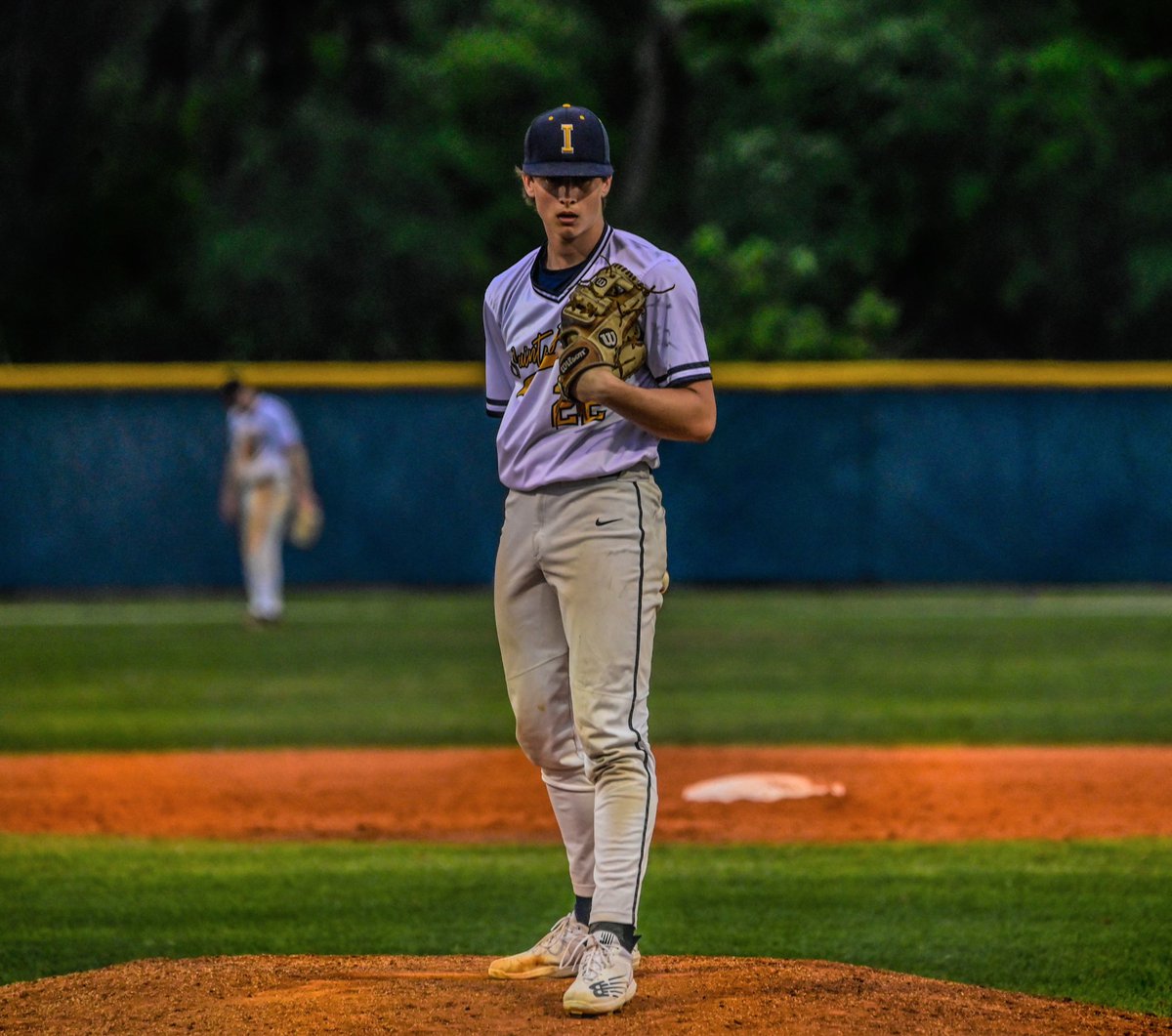 Saint Ignatius Baseball tweet media