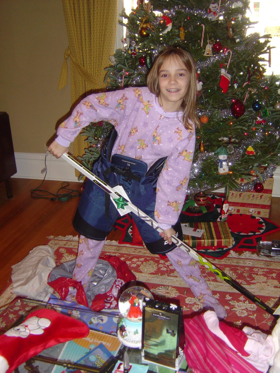 ecachockey's tweet photo. We all start somewhere.

Take a look at a young @YaleWHockey captain turned @PHF superstar Emma Vlasic.

#WGIHW | @emmavlasic | @YaleWHockey https://t.co/MtqrjqFIyE