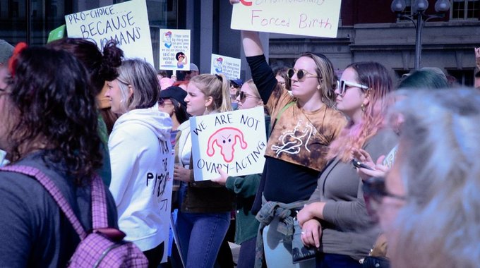 Great crowd and energy at the Women&rsquo;s March yesterday. They&rsquo;re terrified of the power of our choices<a href="/tag/philly"class="tags"><span>#philly</span></a><a href="/tag/politics"class="tags"><span>#politics</span></a><a href="/tag/vote"class="tags"><span>#vote</span></a><a href="/tag/pennsylvania"class="tags"><span>#pennsylvania</span></a>