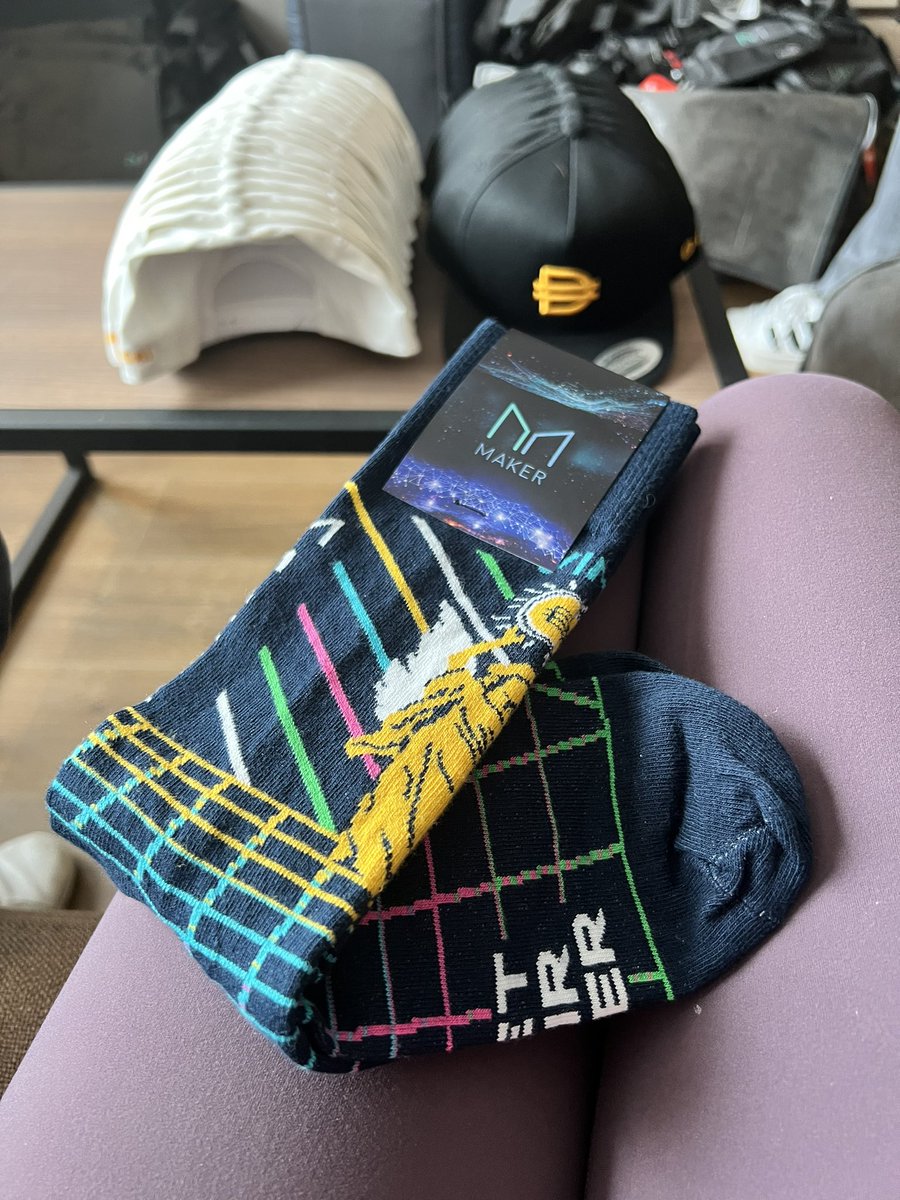 Bogota <a href="/MakerDAO/">Maker is now Sky</a> @Daivinity <a href="/degenwizard/">Degen.Wizard ✨🦇🔊🐬</a> sweet socks, thank you!