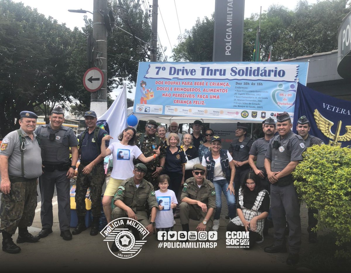 PMESP's tweet photo. DRIVE-THRU SOLIDÁRIO: Diversos brinquedos e roupas são arrecadados em Base Comunitária da Polícia Militar na zona sul

Confira: https://t.co/m5aSXqRuGI https://t.co/wQAhXrj4ET