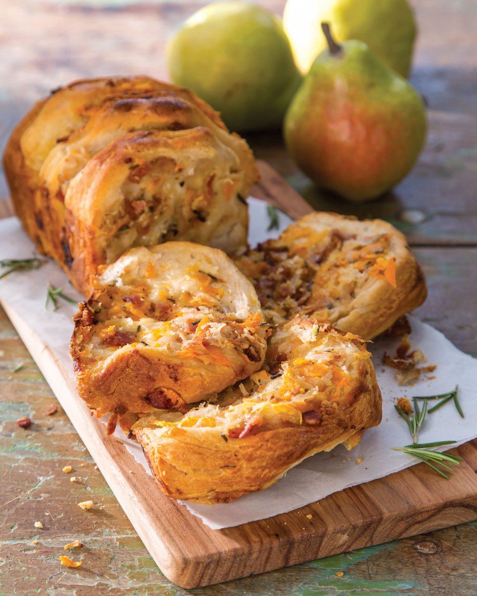 castironsouth's tweet photo. We leaned on flaky premade biscuit dough to make this delicious pull-apart bread come together in a snap.
https://t.co/T73Md1qAf6
#southerncastiron #castironcooking #castironbaking #castironrecipe #fallbreads #pullapartbread #squashrecipes #pearrecipes https://t.co/5LYCmWwped