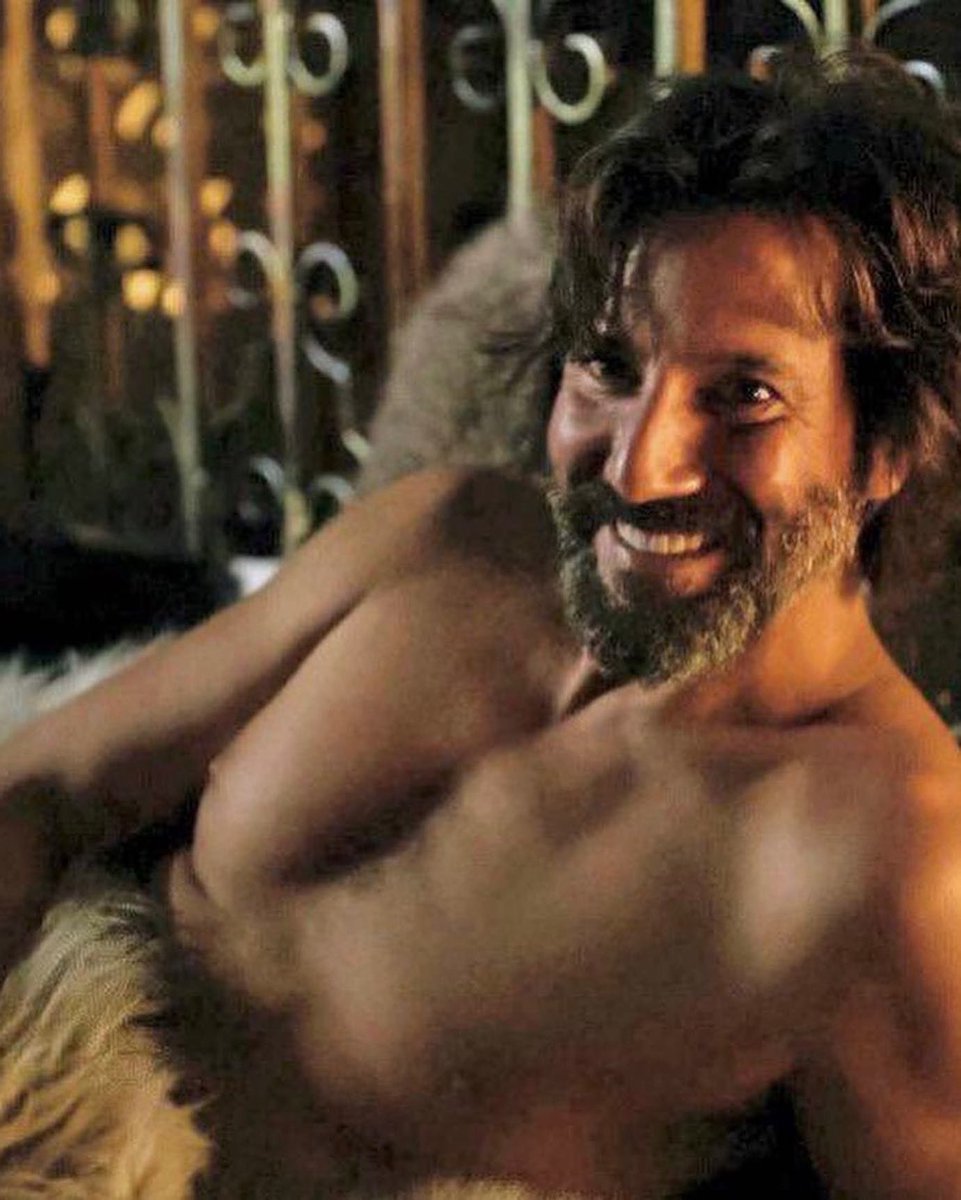 cusickgallery's tweet photo. You say there’s a theme to today’s post??
Oh we hadn’t noticed…..
😋 #henryiancusick #bareit #welikeit #sunday #funday #topless https://t.co/y90yTsxSvu