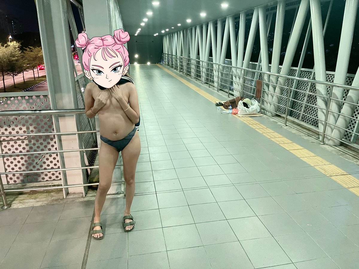 紧张感满满

拍到一半那人突然问siapa 

然后就边跑边穿衣😁😁