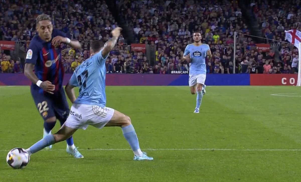 ¿Penalti?

🔁 SÍ
❤️ NO