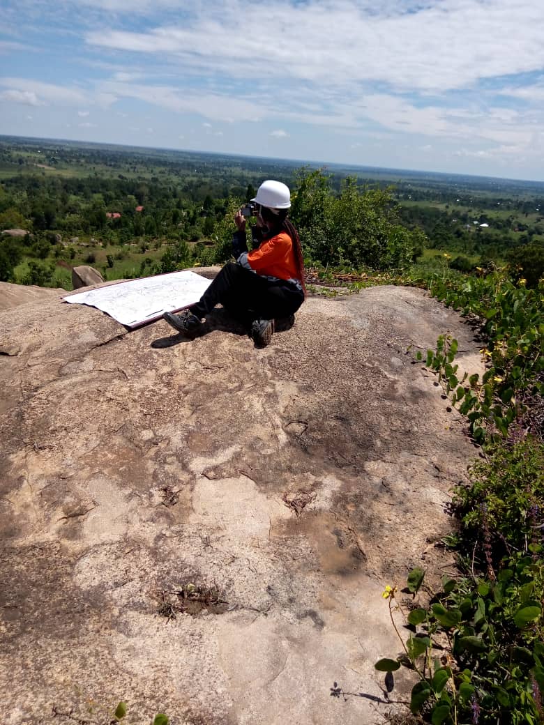 DebiNaitingale's tweet photo. Project site visit with the team brought me to this rock https://t.co/ourDINuLVN