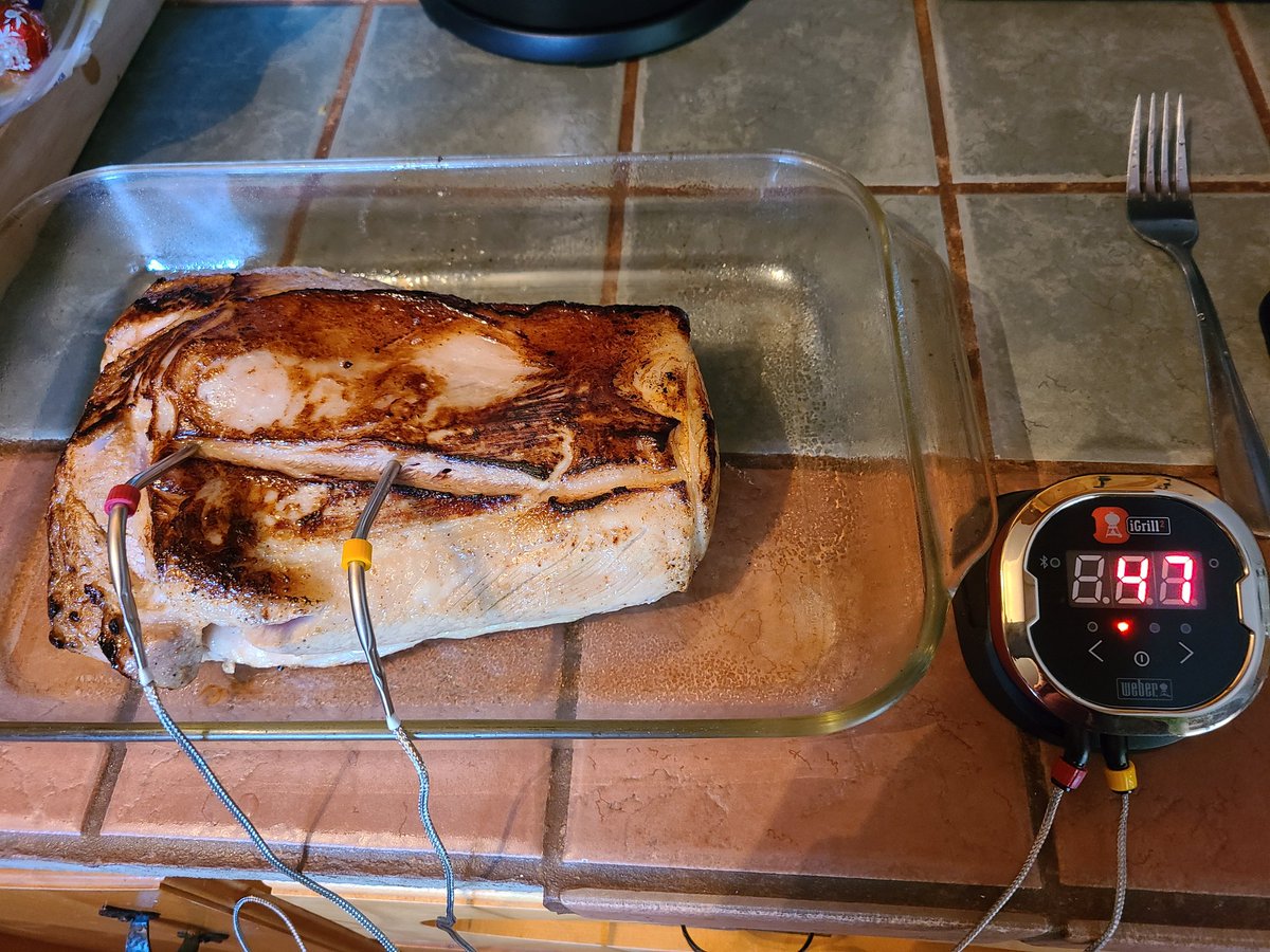 DaButch3r's tweet photo. Leave the guess work out of cooking with this Bluetooth thermometer. #igrill #igrill2 @WeberGrills Once you use this indoors or on the grill you will never bake or grill without it. Top gift for that hard to buy for. #Christmasgiftidea https://t.co/0fLFopBFnF