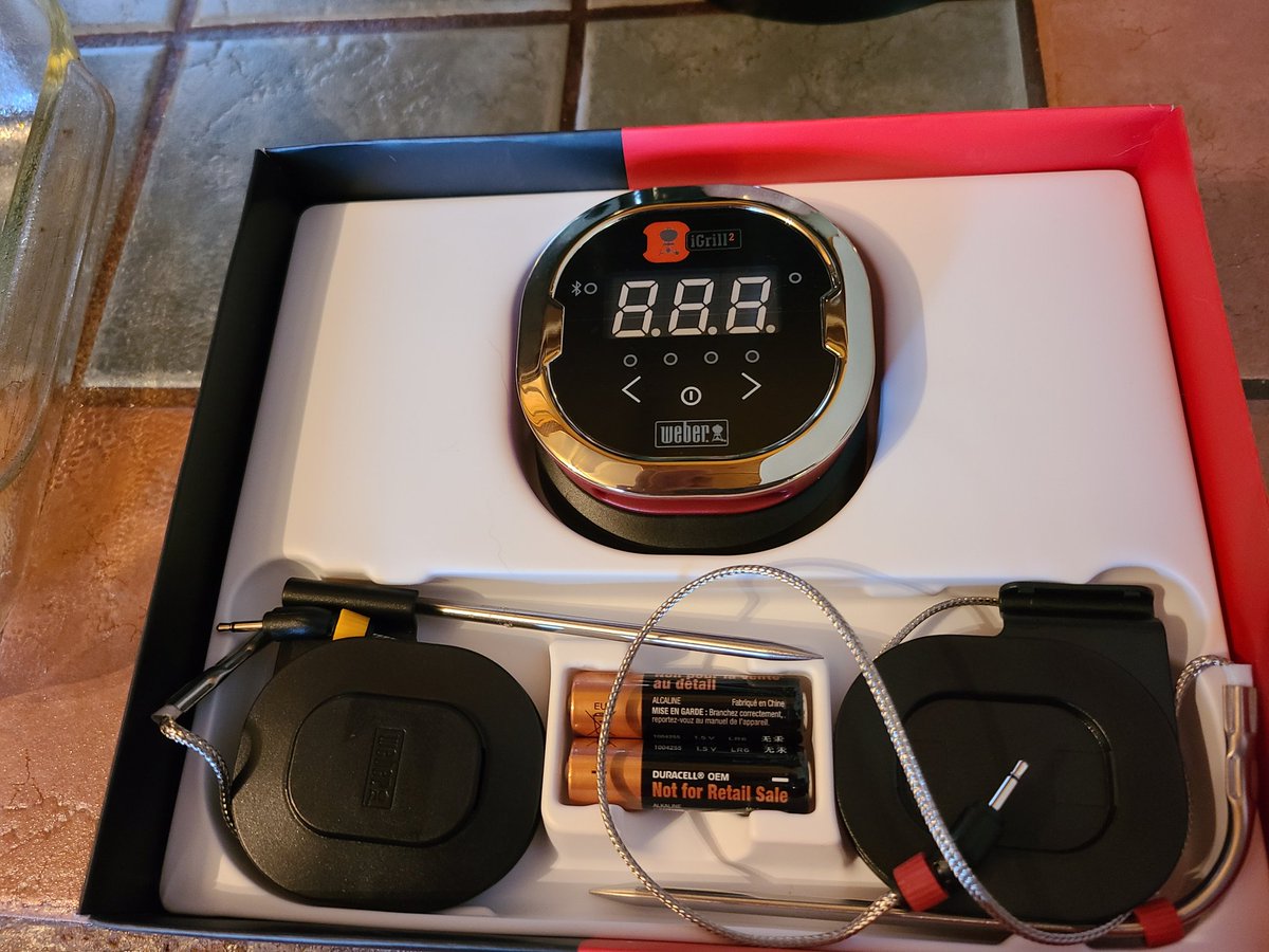 DaButch3r's tweet photo. Leave the guess work out of cooking with this Bluetooth thermometer. #igrill #igrill2 @WeberGrills Once you use this indoors or on the grill you will never bake or grill without it. Top gift for that hard to buy for. #Christmasgiftidea https://t.co/0fLFopBFnF