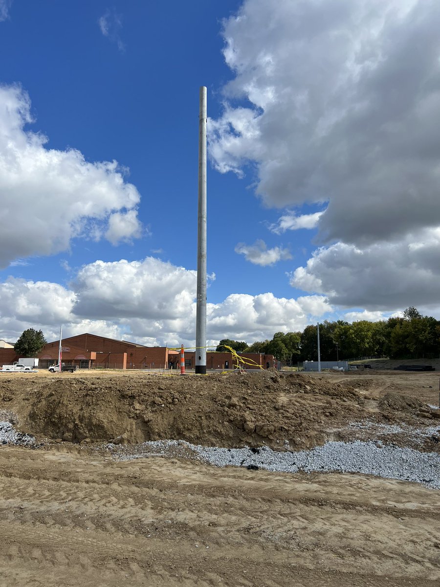 ChadLange4FHSD's tweet photo. Pretty cool progress update at #FHN. The light post are starting to go into the ground where the the new football / soccer field will eventually be. #NewNorth #FrancisHowellNorth #Progress #FHSDpride https://t.co/PkK7lacOcz