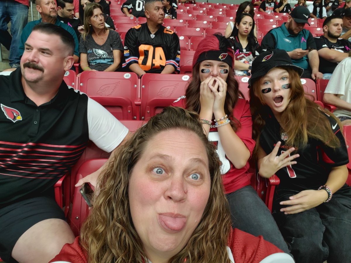 Let's go cards!!! #redsea #BirdCityFootball