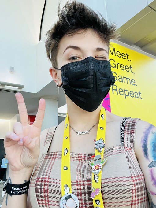 Day 3 of #TwitchCon2022 ✨ Chill &amp; Poggers Sunday https://t.co/Gpg8aan6oN<a href="/tag/twitchcon2022"class="tags">#TwitchCon2022</a>