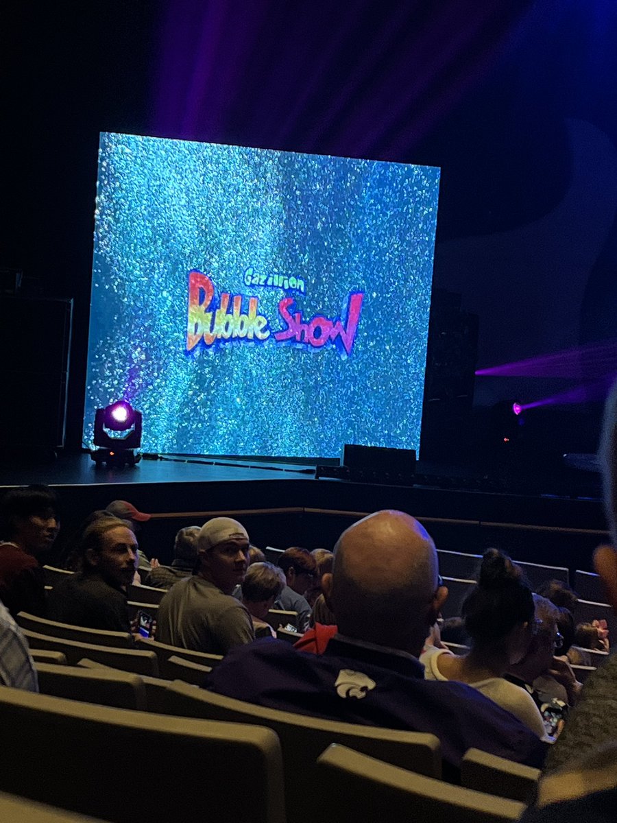 kerri_anne5's tweet photo. Girls’ night out at Gazillion Bubble Show at McClain tonight. A total hit, even with our highly skeptical tween. @KState #allthebubbles #stillakid 🫧 https://t.co/PkMMecgrLr