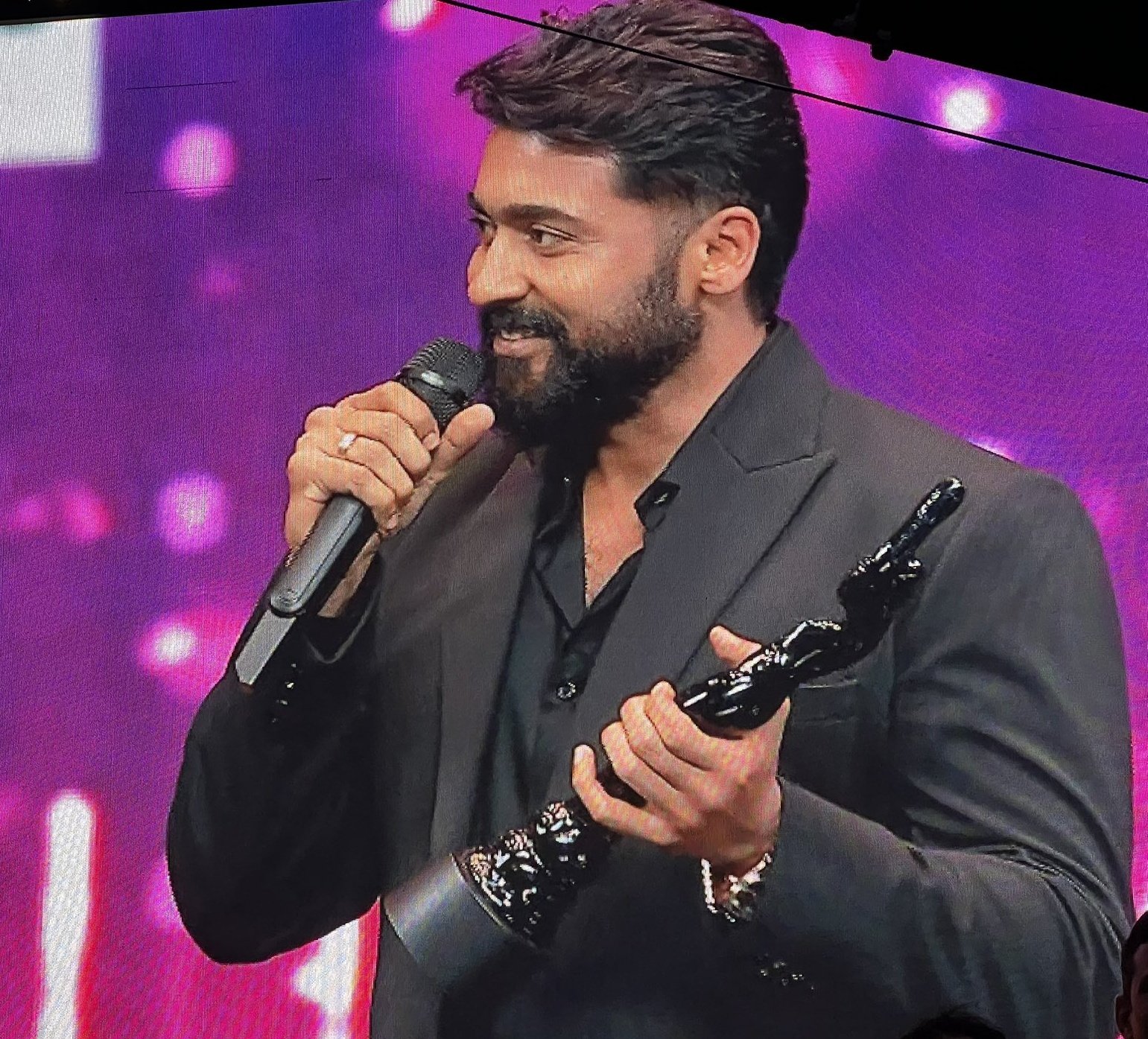 Surya New Hairstyle 2022