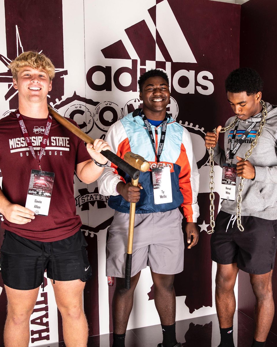 had a great time at @HailStateFB Thank you @SpurrierCoach for the hospitality!! @Coastfootball @StMartinFB @MacCorleone74 @Smacm228 @BingoMediaLLC