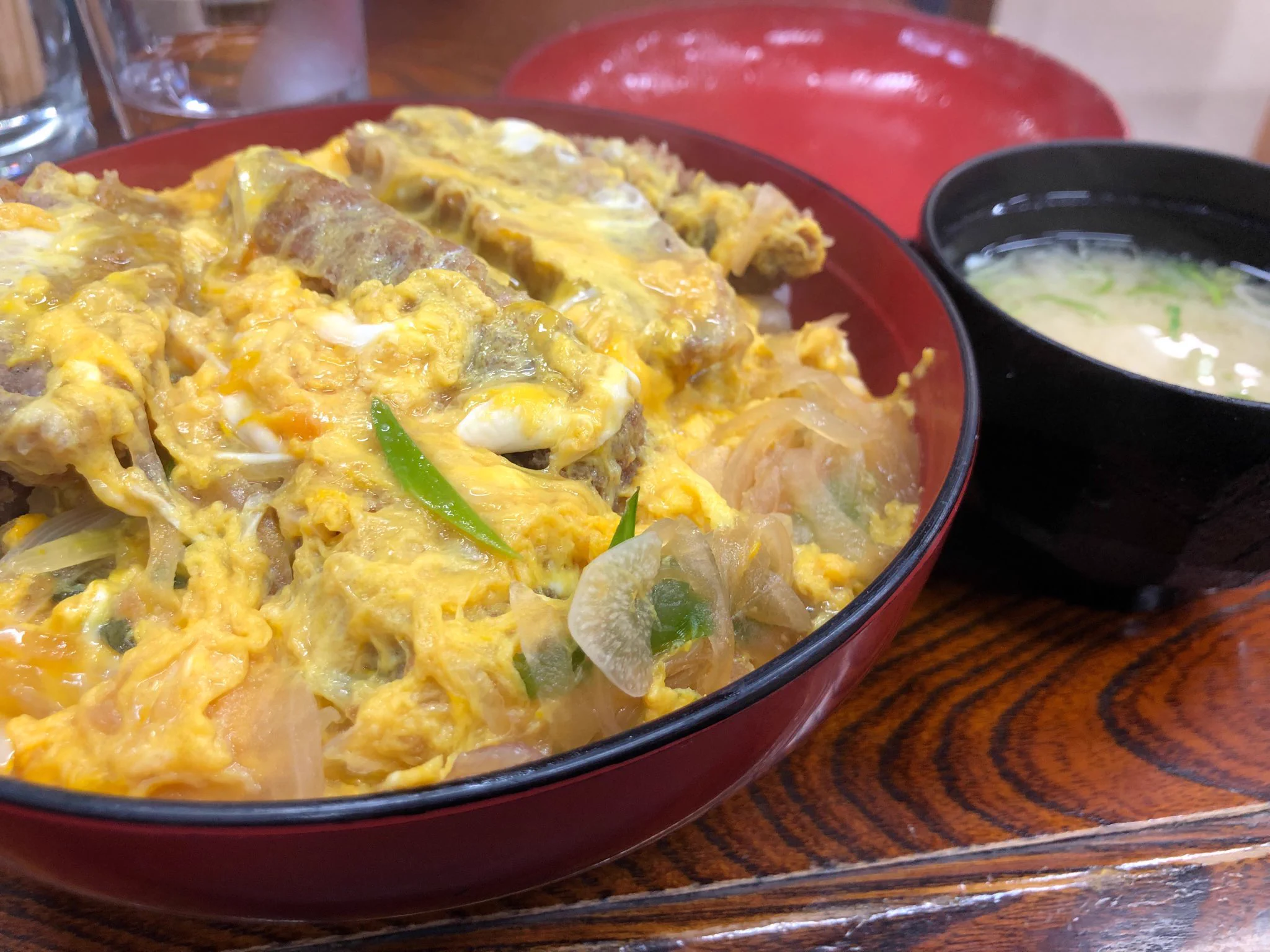 @poteR_00spec ここにも是非行ってもらいたい🤣
1枚目ミニサイズ
2枚目並サイズ トンカツ2枚分
(高知 ひばり食堂) 