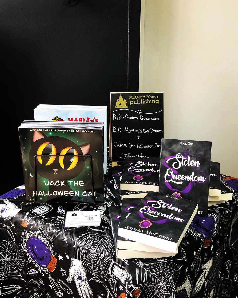 a_m_writing's tweet photo. Check out Misfits on Main in Sweetwater for a copy of my books, now in store! https://t.co/OIbN33C0Um