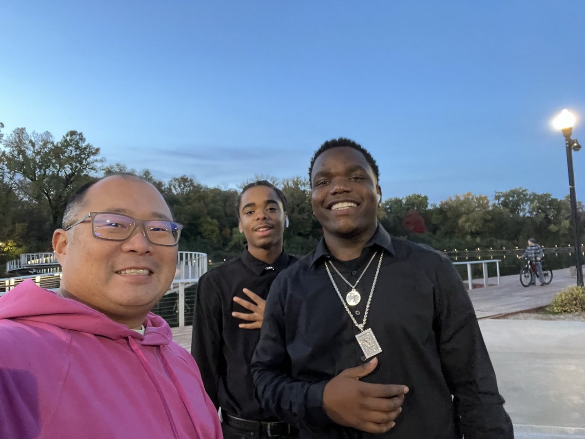 Mike Larson tweet media